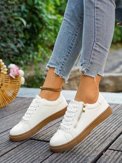 Nuevas zapatillas casuales blancas para mujer, clásicas de cordones con cremallera lateral, suela amarilla simple cómoda para uso casual al aire libre