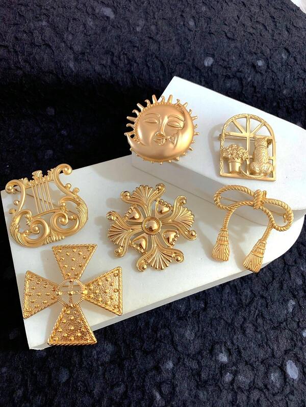 1pc Minimalist Fashion Alloy Embossed Floral Cross Shield Harp Crescent Moon Cat Bow Rabbit Pharaoh Brooch, Suitable For Women's Daily And Party Wear Jewelry Costume Accessories Bag Charms Office Accessories Christmas Gift