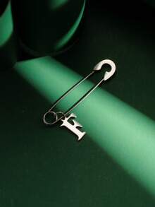 1pc Fashionable Personalized Exaggerated Stainless Steel 26 English Letters A-Z Pendant Earrings, Paired With Stainless Steel Safety Pin Earrings, Suitable For Men And Women For Daily Wear And Parties