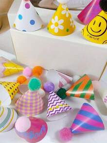 15 Stück Mini Geburtstags Party Hüte, sortiert, DIY Montage erforderlich, bunte Mini kleine Party Hüte für Plüschtiere, Papier Kegel, kleine Geburtstags Hüte Spiel Accessoires, geeignet für Heim Dekoration, Geburtstags Dekoration, Weihnachten, Weihnachtsdekoration, Weihnachts Heim Dekoration, Weihnachtsgeschenke, Geburtstags Accessoires, Winterraumdekoration