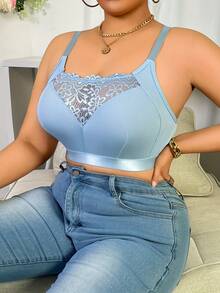 Camiseta de tirantes con encaje acanalado de color azul claro, con tirantes ajustables y piel amigable