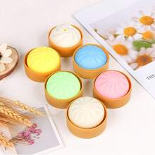 1个彩色饺子造型减压球，可挤压面团球缓解压力的手部玩具，带蒸笼的弹力桌面玩具