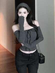 灰色条纹露肩长袖T恤，性感修身短款春季上衣 - 黑色 - 查看 6