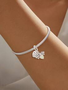 1件时尚可爱发光蜜蜂串珠手链/手镯，适合女性珠宝DIY和日常穿搭配饰，非常适合女孩佩戴。