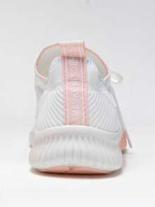 2025 Nuevos zapatos deportivos para mujer, superficie de malla transpirable y ligera para correr en carretera, tenis atléticos cómodos de color beige