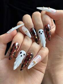 MXYIYANR 10片万圣节手工按压式美甲贴纸，杏仁形，白色镂空花卉图案，手绘琥珀色图案，3D白色幽灵设计万圣节假指甲，适合万圣节派对美甲装饰 - 白色 - 查看 5