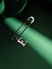 1pc Fashionable Personalized Exaggerated Stainless Steel 26 English Letters A-Z Pendant Earrings, Paired With Stainless Steel Safety Pin Earrings, Suitable For Men And Women For Daily Wear And Parties