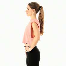 Blusa Deportiva Negra sin Mangas con Hombreras - Rosa coral - Ver 3