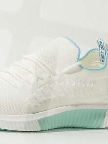 Nuevos zapatos deportivos para mujer de verano 2025, zapatos para correr de malla transpirable y ligeros, tenis atléticos cómodos