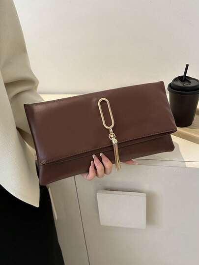 Elegant French Style Solid Color Vintage Minimalist Women Clutch Bag, With Metal Oval Buckle And Tassel Decor, Suitable For Evening, Party And Other Occasions