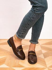 Mocasines de mujer para otoño/invierno, mocasines planos con hebilla metálica de punta redonda, zapatos planos slip-on para exteriores, zapatos de mujer retro, zapatos casuales