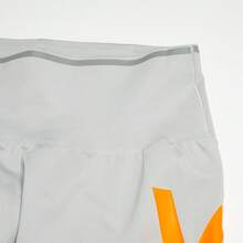 Adidas 女士健身训练紧身裤、紧身瑜伽裤、跑步七分裤 HD9116 - 淺灰 - 查看 4