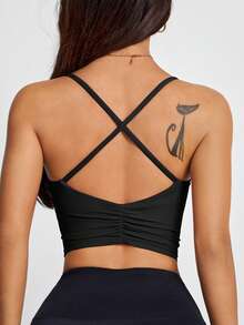 Sujetador deportivo estilo halter de unicolor y simple para uso diario, con múltiples tirantes, de bajo impacto y ligero soporte, ideal para yoga y uso diario