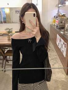 黑色
