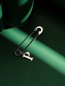 1pc Fashionable Personalized Exaggerated Stainless Steel 26 English Letters A-Z Pendant Earrings, Paired With Stainless Steel Safety Pin Earrings, Suitable For Men And Women For Daily Wear And Parties