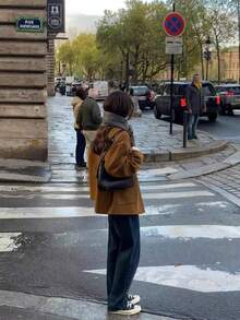 女士棕色短外套，别致优雅的秋季外套，完美打造秋季时尚造型