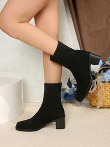 Western Style British Thick Heel Short Boots For Women, Slim Fit Boots In Brown & Black Color, Square Toe High Heel Knit Elastic Ankle Boots, Autumn/Winter