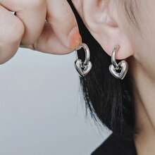 1 Paar modische herzförmige Edelstahl Ohrringe, elegantes Design für Frauen, für den Alltag