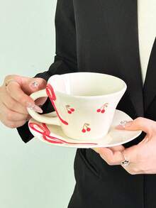 1 pieza Juego de taza y platillo de café de cerámica con diseño de corazón y cereza, taza de café estilo coreano lindo para dama, taza de té pintada a mano con corazón y lazo, taza de té de alta calidad para el té de la tarde, regalo, café árabe