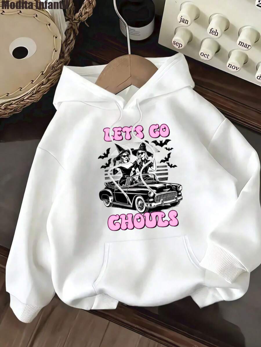 KID003|sudadera para niña|Sudadera con capucha Otoño/Invierno 2025|Sudadera estampada elegante para edades de 4 a 15 años|Cómodo y cálido|Enviado desde México|Temporada de regreso a clases|Halloween|Día de los Muertos|Para uso diario y regreso a clasesSuéter de caballero infantil con diseños únicos: Dos brujas en un coche clásico y gatos, con el lema "LET'S GO GHOULS" para un look atrevido y divertido - Blanco - Ver 1