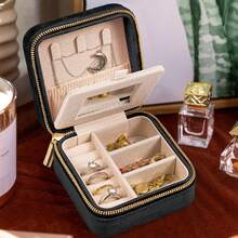 Plush Velvet Jewelry Box | Travel Jewelry Case Organizer With Mirror  | Best Gifts For Daughter, Girlfriend, Mom | Gifts For Her - 黑色 - 查看 6