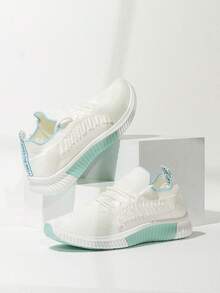 2025 Nuevos zapatos deportivos para mujer, zapatos para correr por carretera con superficie de malla, transpirables y ligeros, tenis atléticos cómodos de color beige