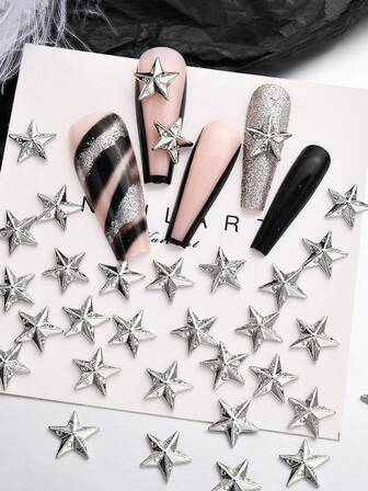50 stuks nieuwe 3D-zilveren metalen, coole en individuele Y2k sexy hot girl ladylike stijl driedimensionale vijfpuntige ster nail art decoratie accessoires, InS-Style dames handgemaakte diy nagelaccessoires, nagelproducten, nagelbedels, nageljuwelen.