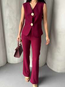 Conjunto elegante de duas peças feminino, cor sólida, com botões frontais e detalhes de botões grandes. Ideal para o ambiente de trabalho. Disponível na cor vermelha. - Borgonha - Ver 3