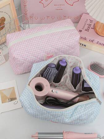 1Pc Gingham Pattern Print Cute Hair Dryer Storage Bags Hair Curler Storage Bags For Travel Portable Hair Dryer Storage Bag Multifunctional Cosmetic Bag Cosmetic Storage,Hair Care Essential Oil Storage Bag ,Travel Toiletry Bag Handbag Dustproof Large Capacity Electric Curling Wand Straight Plate Clip Protective Cover Hair Dryer Storage Travel Essentials