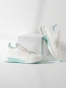 2025 Nuevos zapatos deportivos para mujer, zapatos para correr por carretera con superficie de malla, transpirables y ligeros, tenis atléticos cómodos de color beige