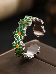 The Cross-Border Best-Selling Small Daisy Opening Adjustable Ring Is Suitable For Women To Wear