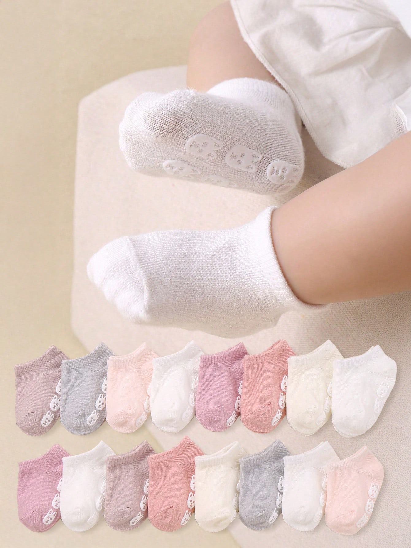16 زوج جوارب سيليكون مانعة للانزلاق بنمط الدب للبن...
