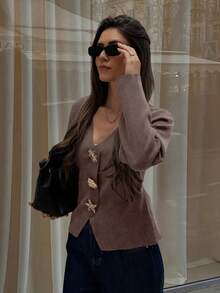 FOR BEAUTY Autumn And Winter New Women's Solid Color V-Neck Irregular Button Knitted Cardigan Women's Long Sleeved Top, Fashionable, Simple, Elegant, Atmospheric, Casual, Versatile, Lazy Style Suitable For Daily Commuting, Sweater Coat Autumn Women's Clothing Autumn Christmas New Year