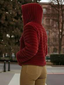 Abrigo de Peluche Suave con Capucha y de Abertura Frontal para mujer, manga larga, largo regular, forro cálido, diseño texturizado y cálido ideal para Otoño/Invierno - Rojo - Ver 2