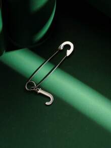 1pc Fashionable Personalized Exaggerated Stainless Steel 26 English Letters A-Z Pendant Earrings, Paired With Stainless Steel Safety Pin Earrings, Suitable For Men And Women For Daily Wear And Parties