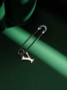 1pc Fashionable Personalized Exaggerated Stainless Steel 26 English Letters A-Z Pendant Earrings, Paired With Stainless Steel Safety Pin Earrings, Suitable For Men And Women For Daily Wear And Parties