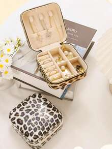 1 Piece Of New Leopard Print Portable Jewelry Box, Which Is A Jewelry Storage Box With A Sense Of Luxury, Can Store Various Female Jewelry Such As Necklaces, Earrings, Stud Earrings, Rings, Etc. It Symbolizes The Orderly And Delicate Storage Of Jewelry, The Pursuit Of Quality Of Life, And The Fashionable And Personalized Style. Travel Essentials For Holiday Vacation Makeup Bag Makeup Organizer Travel Bag For Women