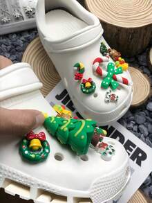 14 Pieces Of DIY Decoration For Christmas Tree Reindeer Bell Series Shoes, Detachable Beach Shoes, Garden Shoes, Jelly Shoes Decoration, Festive Atmosphere Decoration, Perfect Christmas Gift