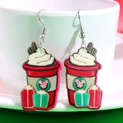 زوج من أقراط أكريليك عيد الميلاد مع طباعة علامات الشراب والطعام والكرة الثلجية الجميلة