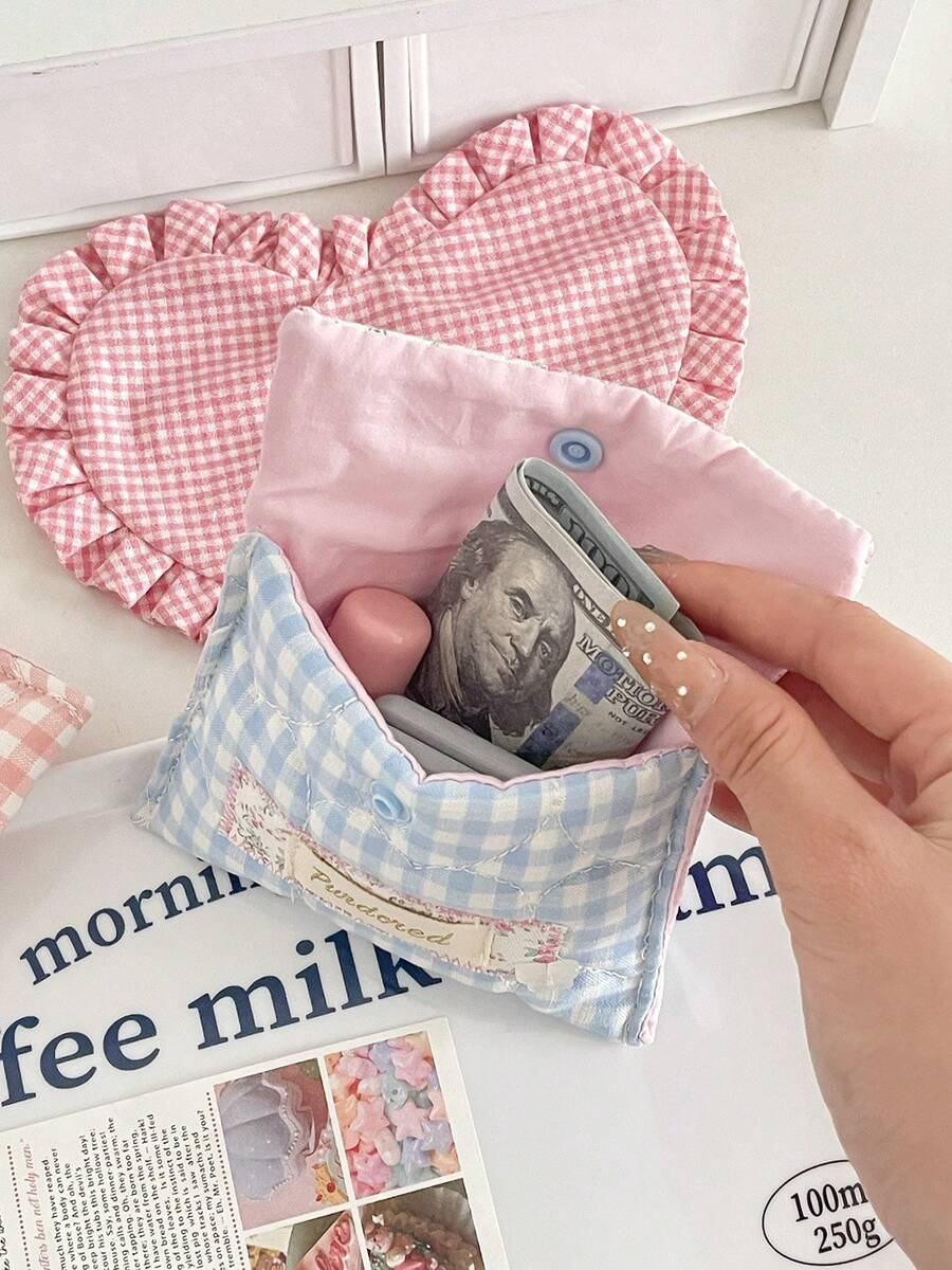 Stilvolle und einfache, kleine, frische rosa karierte und blaue karierte Blumen Aufbewahrungstasche, hochwertige und tragbare Binde-Tasche für Studentinnen zum Ausgehen.