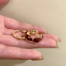 1pc Exquisite 18K Gold Plated Ring Features A Unique Irregular Flower Design With Vibrant Red Enamel Accents That Create A Striking Visual Appeal. The Open End Design Allows For Adjustable Sizing And Comfortable Stacking With Other Rings. Crafted With Premium Hypoallergenic Materials That Resist Tarnishing And Maintain Their Beautiful Appearance Through Regular Wear. The Artistic Floral Motif Combines Elegant Styling With A Touch Of Vintage Charm, Making It Suitable For Both Casual And Formal Occasions. Perfect For Adding A Pop Of Color To Your Everyday Outfits Or Making A Statement At Special Events Like Weddings, Parties, And Music Festivals. The Durable Enamel Coating Ensures Long-Lasting Color Vibrancy While Being Easy To Clean. An Excellent Gift Choice For Fashion-Forward Women Who Appreciate Unique Jewelry Designs.