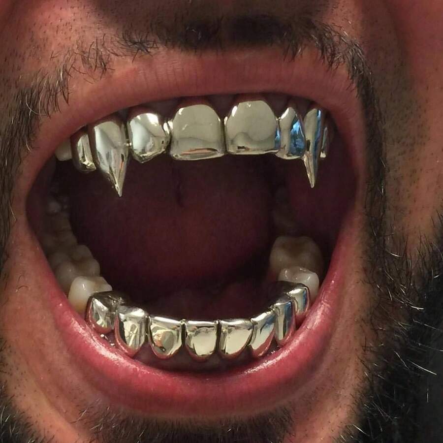 1 Set Classic Punk Six-Tooth Smooth Fang Grillz, Funny Accessory For Halloween, Unisex