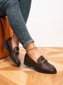 Mocasines de mujer para otoño/invierno, mocasines planos con hebilla metálica de punta redonda, zapatos planos slip-on para exteriores, zapatos de mujer retro, zapatos casuales