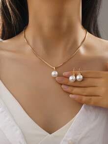 Set de 3 piezas de collar y aretes de perla minimalista y de moda, adecuado para uso diario, festivales y atuendo de fiesta de mujer - Amarillo Oro - Ver 2