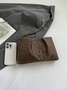 Model Clutch Warna Polos Terbaru untuk Musim Gugur/Dingin, Tas Awan Berlipit, Motif Leopard, Tas Amplop Kasual, Tas Kosmetik, Tas Aksesori Perjalanan, Tas Pelapis, Tas Perlengkapan Mandi, Kantong Penyimpanan - Kopi - View 9