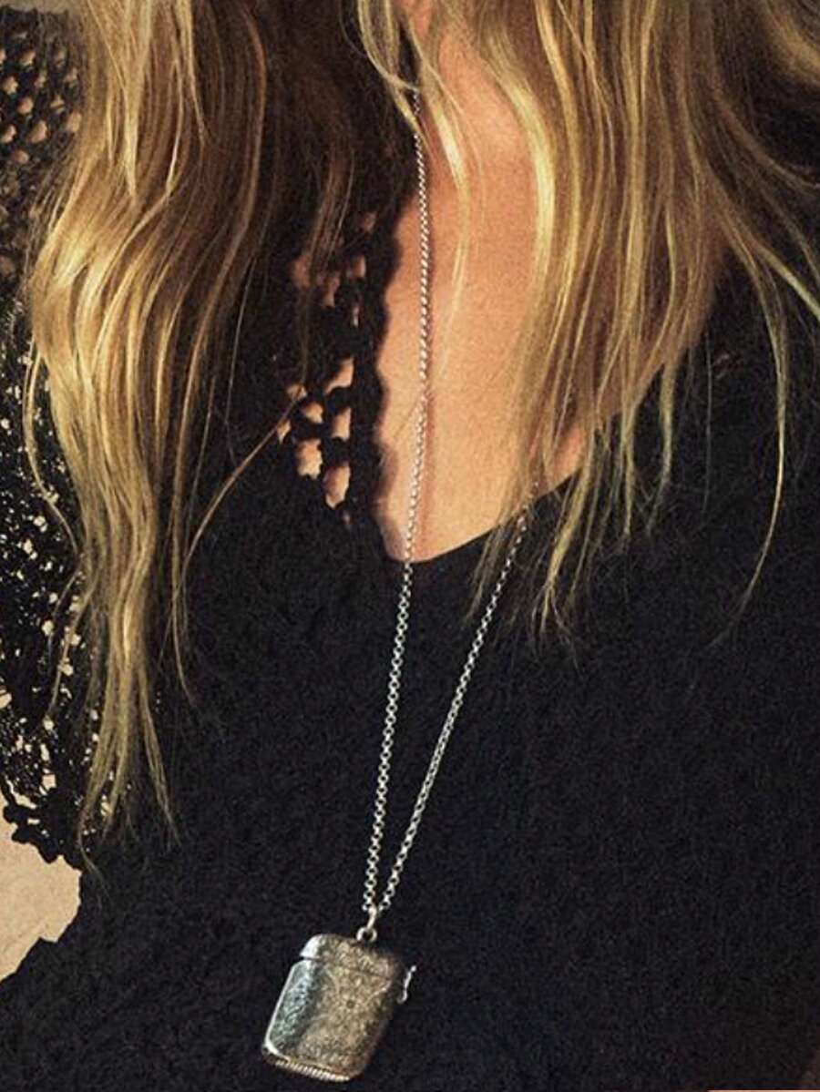 ZAA 花纹方盒吊坠项链，简约时尚轻奢酷炫风格合金雕花方盒吊坠链条项链，休闲百搭配饰 - 銀色 - 查看 1