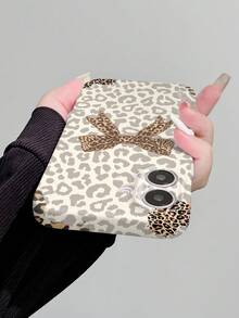 Bow-Knot 1pc Leopard Print Bow Design PC Glossy Protective Phone Case Compatible With Iphone 11, 12, XR, 13, 13 Pro, 13 Pro Max, 14, 14 Pro, 14 Pro Max, 15, 15 Pro, 15 Plus, 15 Pro Max, 16, 16 Pro, 16 Plus, 16 Pro Max, 16e