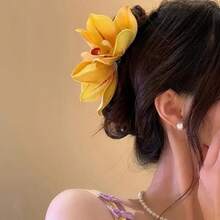 1 Women's Simulated Egg Flower Hair Clip, Designed Gently To Secure The Back Of The Head Hair, Suitable For Work, Dates, Vacations, And Other Occasions. - 玫紅色 - 查看 2