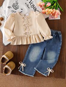 2 件套女婴时尚甜美服装，饰有装饰性蝴蝶结，条纹长袖休闲衬衫上衣和蝴蝶结装饰磨损腰部松紧腰牛仔裤套装