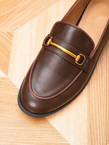 Mocasines de mujer para otoño/invierno, mocasines planos con hebilla metálica de punta redonda, zapatos planos slip-on para exteriores, zapatos de mujer retro, zapatos casuales